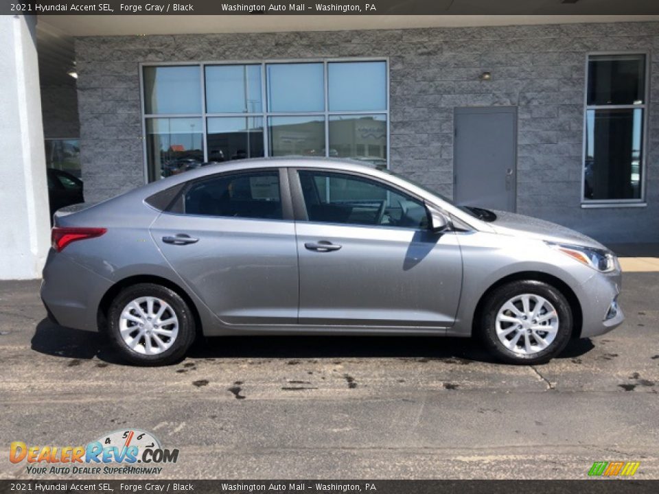 2021 Hyundai Accent SEL Forge Gray / Black Photo #2