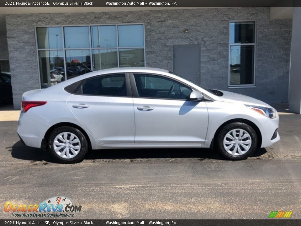 2021 Hyundai Accent SE Olympus Silver / Black Photo #2