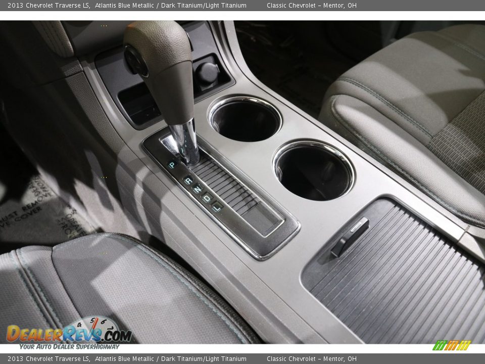 2013 Chevrolet Traverse LS Shifter Photo #12