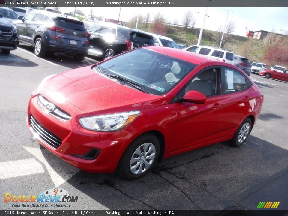 2016 Hyundai Accent SE Sedan Boston Red / Gray Photo #5