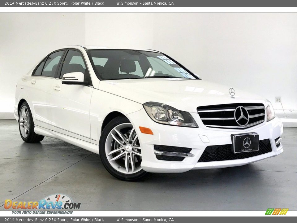 Front 3/4 View of 2014 Mercedes-Benz C 250 Sport Photo #33