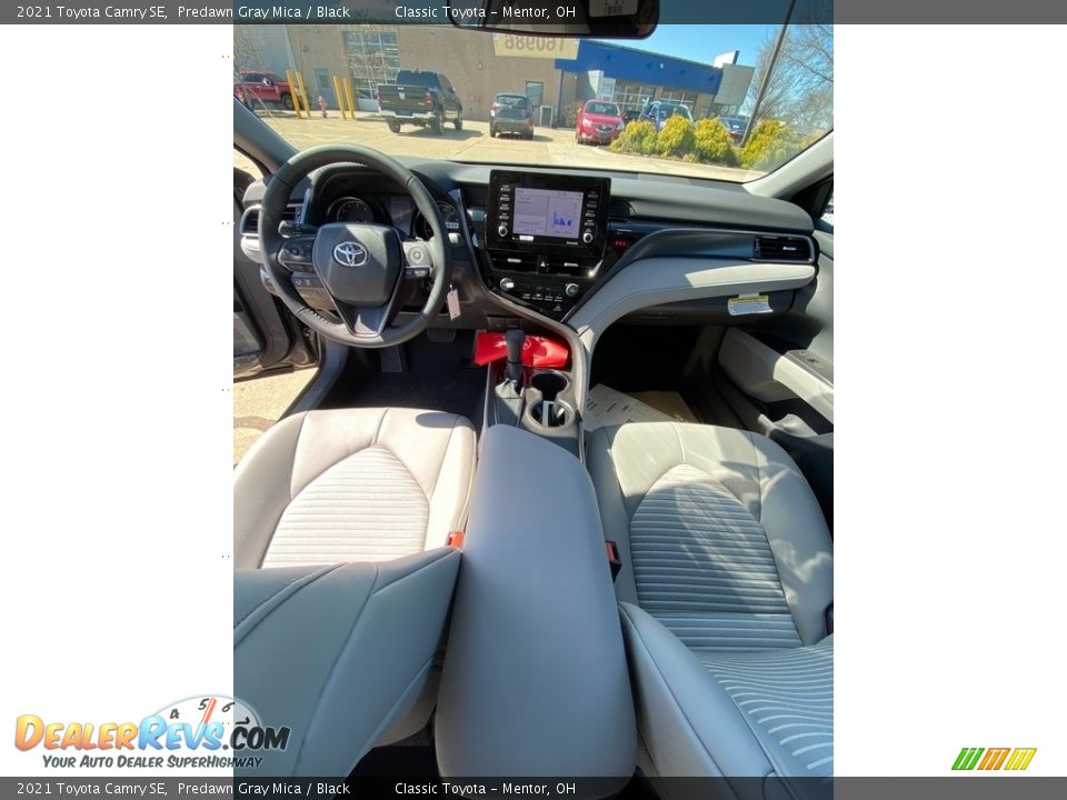 2021 Toyota Camry SE Predawn Gray Mica / Black Photo #4