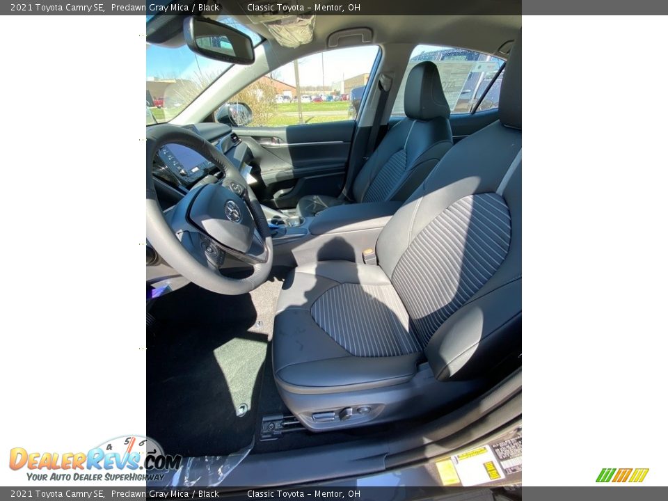 2021 Toyota Camry SE Predawn Gray Mica / Black Photo #2