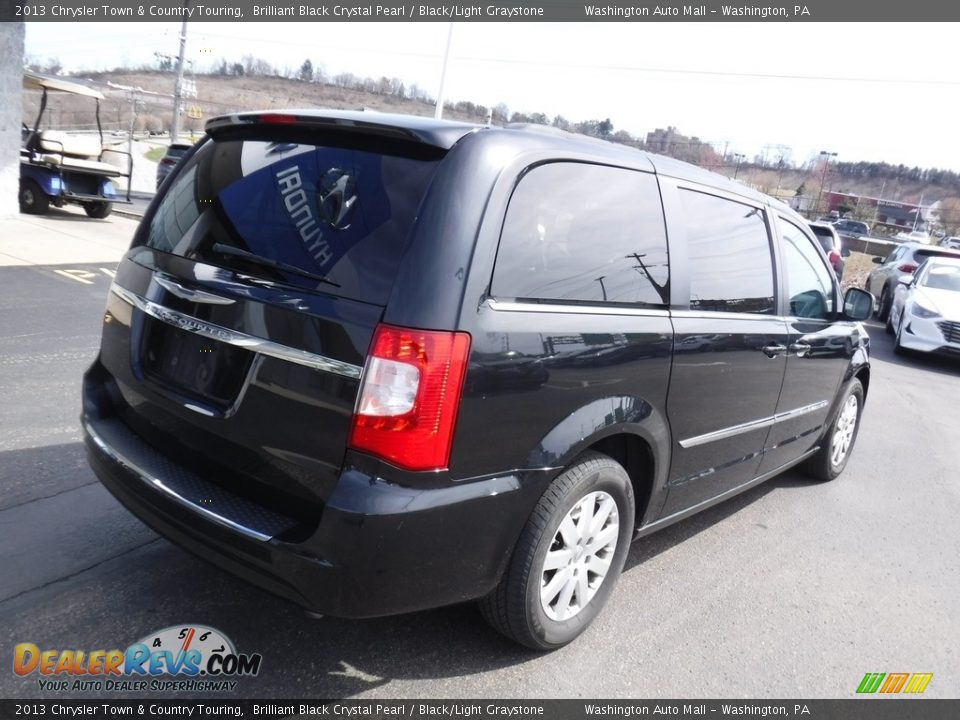 2013 Chrysler Town & Country Touring Brilliant Black Crystal Pearl / Black/Light Graystone Photo #8