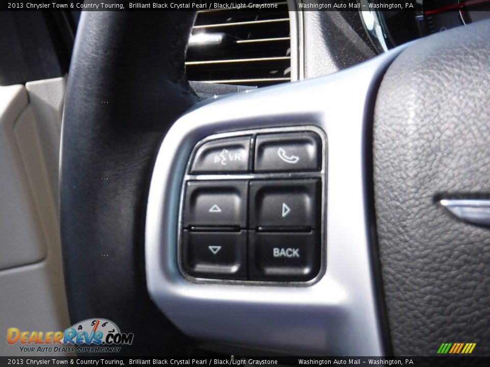 2013 Chrysler Town & Country Touring Brilliant Black Crystal Pearl / Black/Light Graystone Photo #16