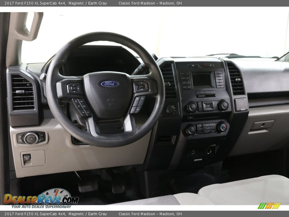 2017 Ford F150 XL SuperCab 4x4 Magnetic / Earth Gray Photo #6