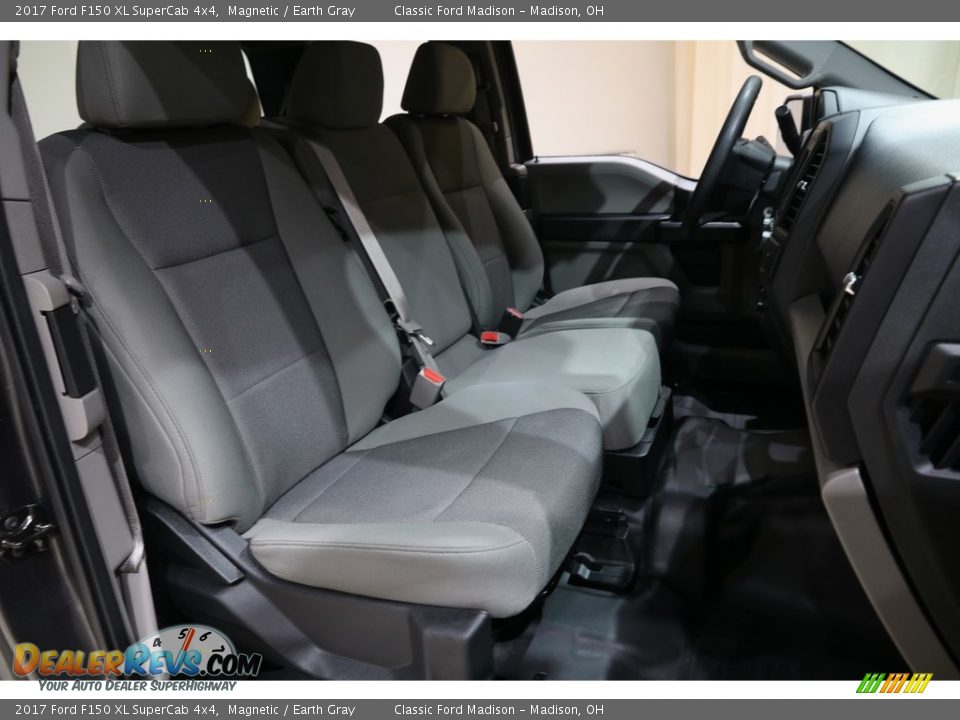 2017 Ford F150 XL SuperCab 4x4 Magnetic / Earth Gray Photo #16