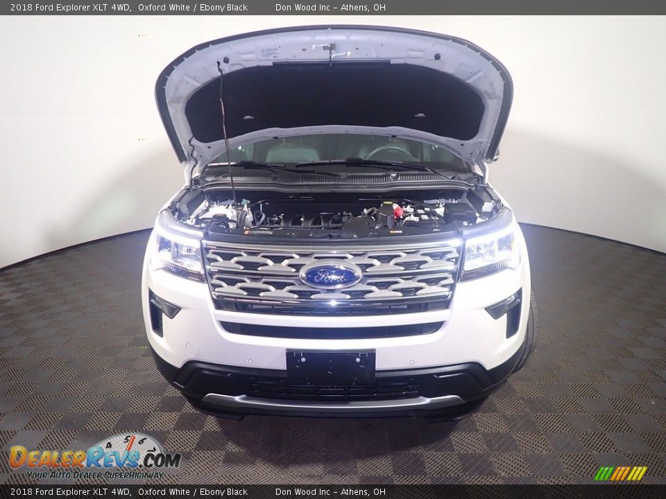 2018 Ford Explorer XLT 4WD Oxford White / Ebony Black Photo #9