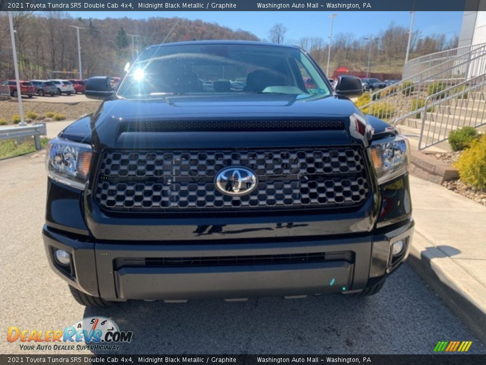 2021 Toyota Tundra SR5 Double Cab 4x4 Midnight Black Metallic / Graphite Photo #18