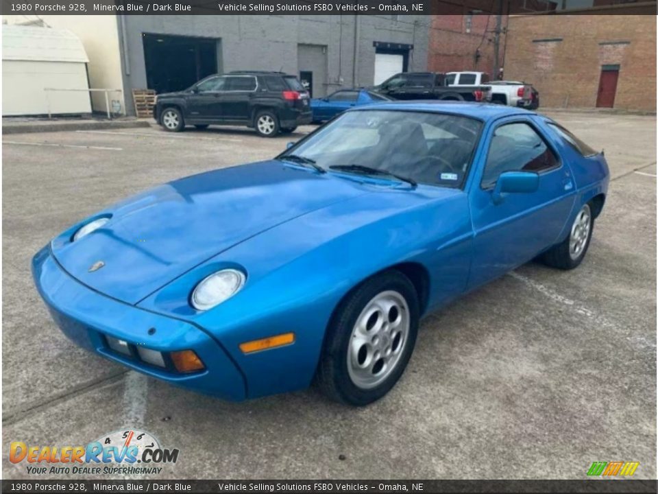 Front 3/4 View of 1980 Porsche 928  Photo #1