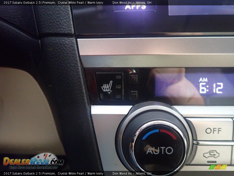 2017 Subaru Outback 2.5i Premium Crystal White Pearl / Warm Ivory Photo #2