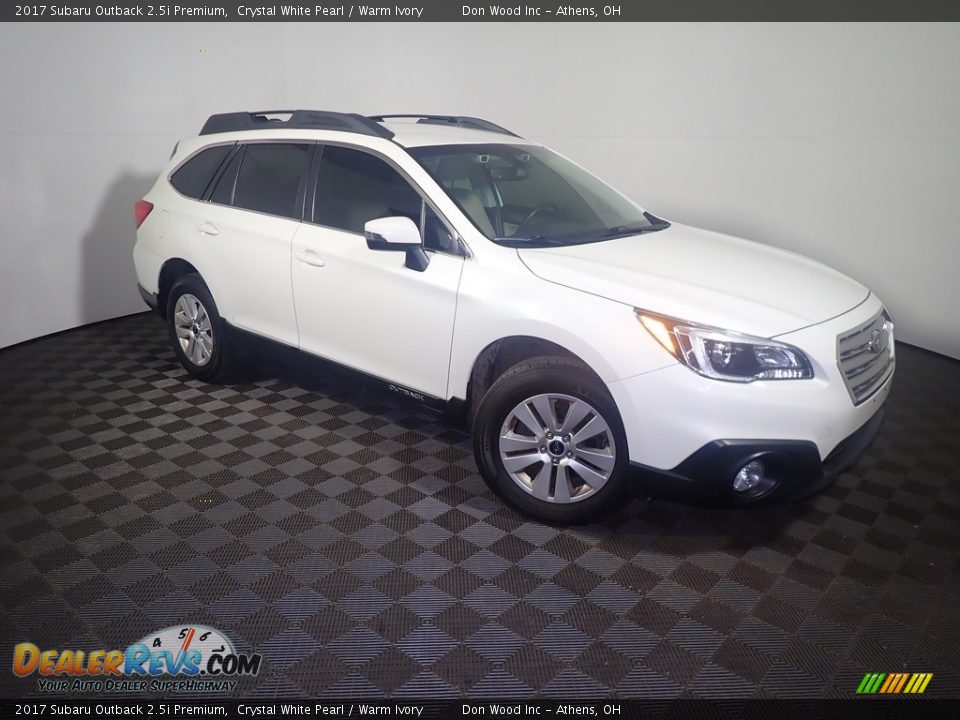 2017 Subaru Outback 2.5i Premium Crystal White Pearl / Warm Ivory Photo #4