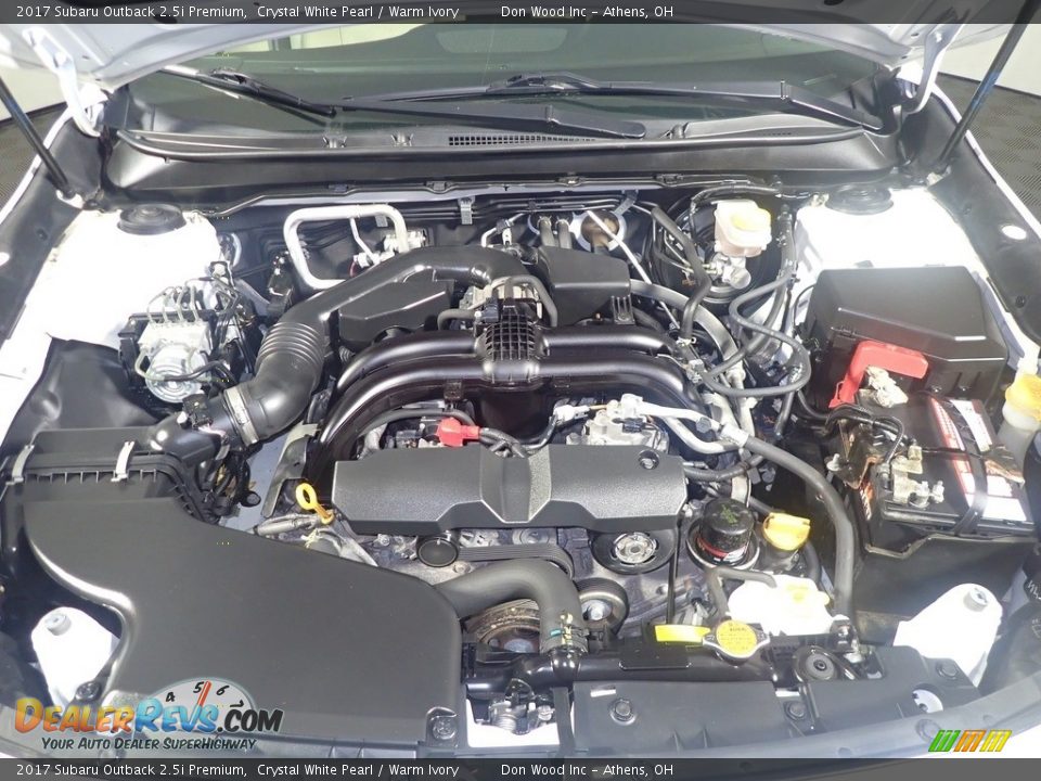 2017 Subaru Outback 2.5i Premium Crystal White Pearl / Warm Ivory Photo #8