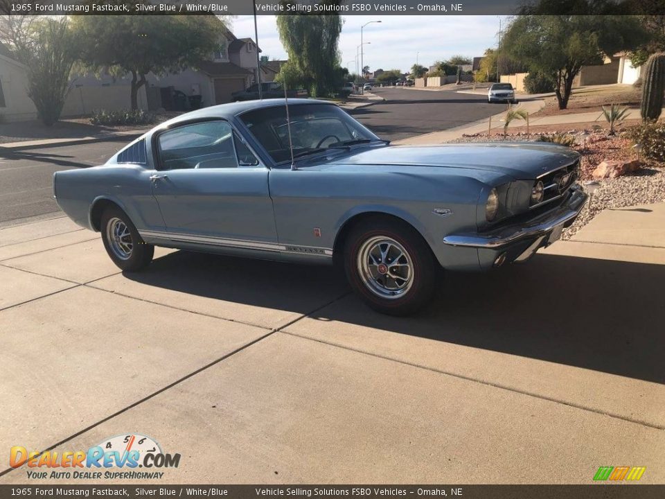 Front 3/4 View of 1965 Ford Mustang Fastback Photo #1