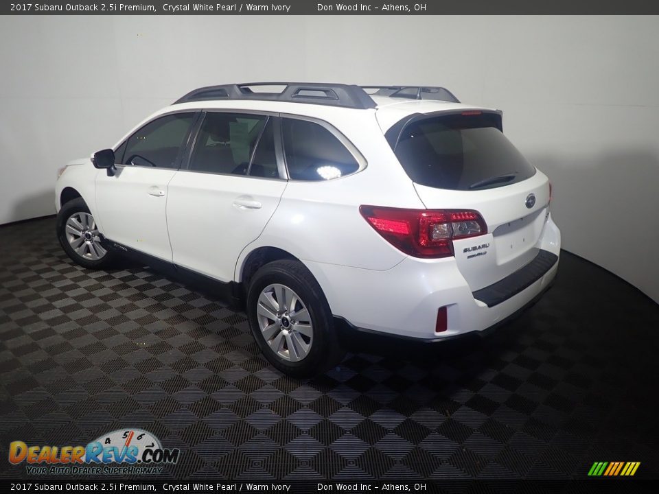 2017 Subaru Outback 2.5i Premium Crystal White Pearl / Warm Ivory Photo #13