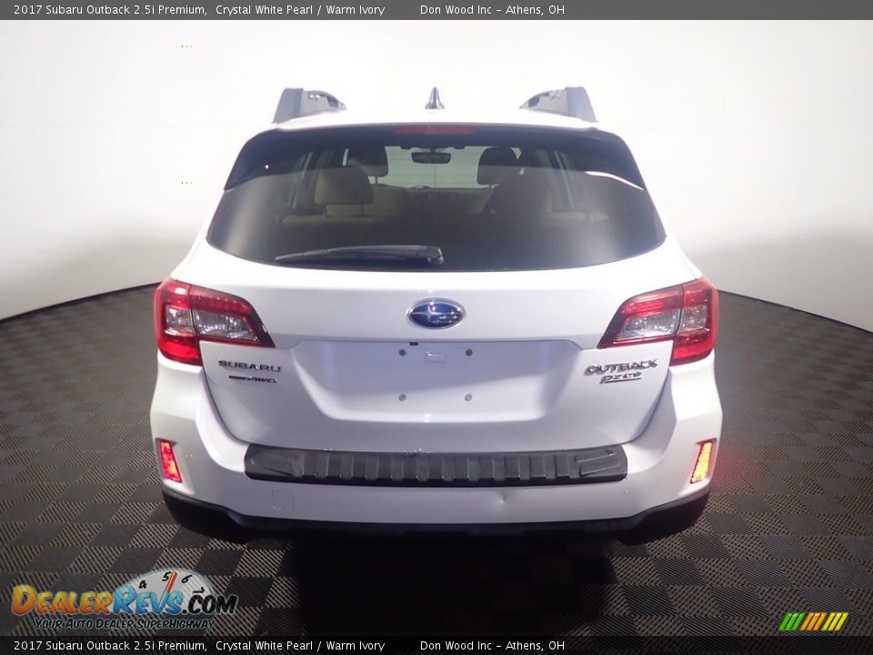 2017 Subaru Outback 2.5i Premium Crystal White Pearl / Warm Ivory Photo #14