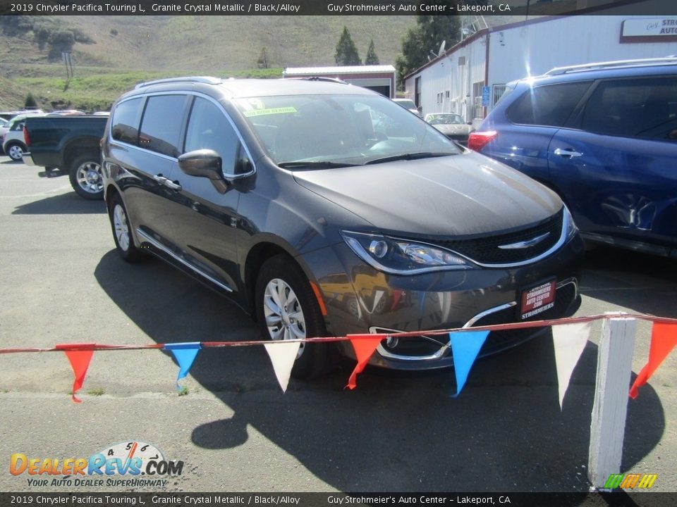 2019 Chrysler Pacifica Touring L Granite Crystal Metallic / Black/Alloy Photo #1