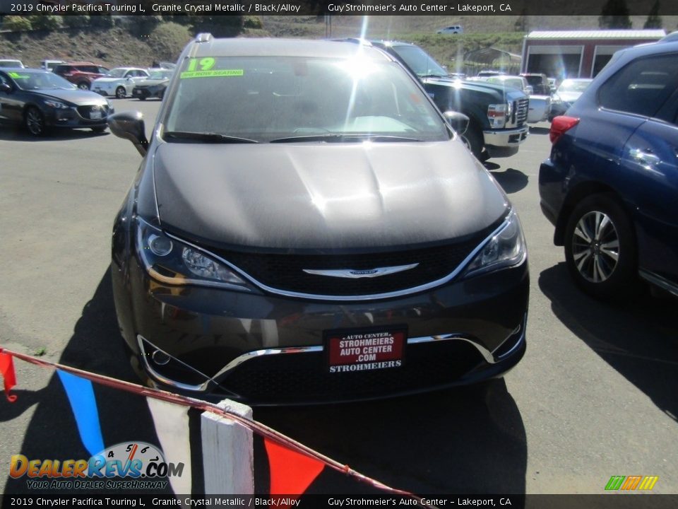 2019 Chrysler Pacifica Touring L Granite Crystal Metallic / Black/Alloy Photo #7