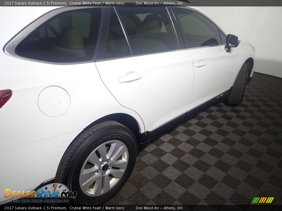 2017 Subaru Outback 2.5i Premium Crystal White Pearl / Warm Ivory Photo #21