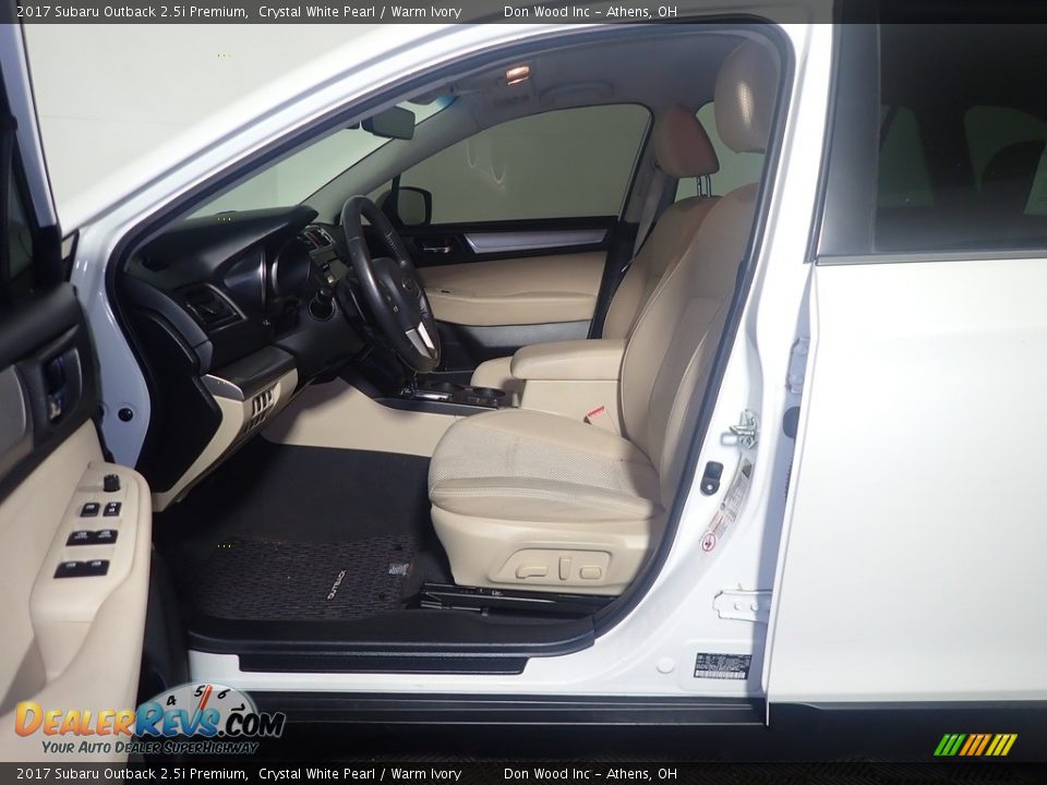 2017 Subaru Outback 2.5i Premium Crystal White Pearl / Warm Ivory Photo #24