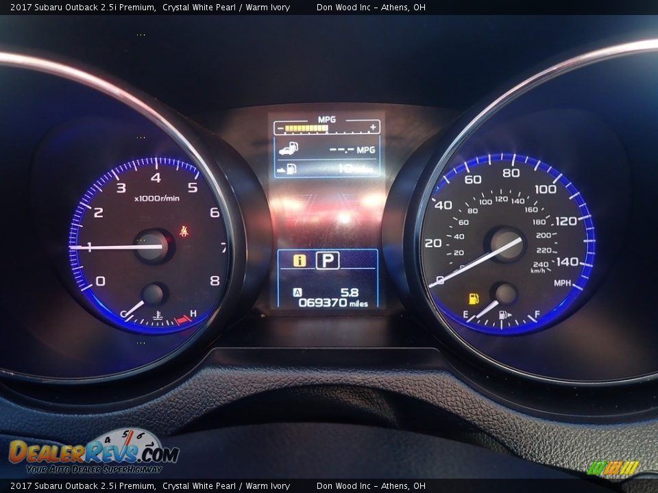 2017 Subaru Outback 2.5i Premium Crystal White Pearl / Warm Ivory Photo #30