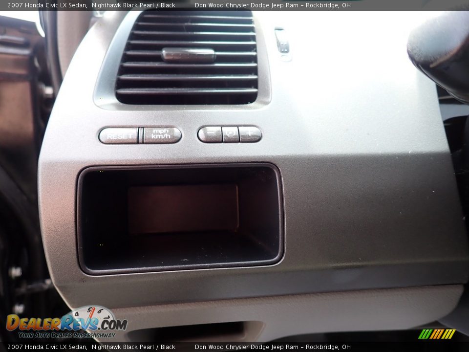 2007 Honda Civic LX Sedan Nighthawk Black Pearl / Black Photo #17