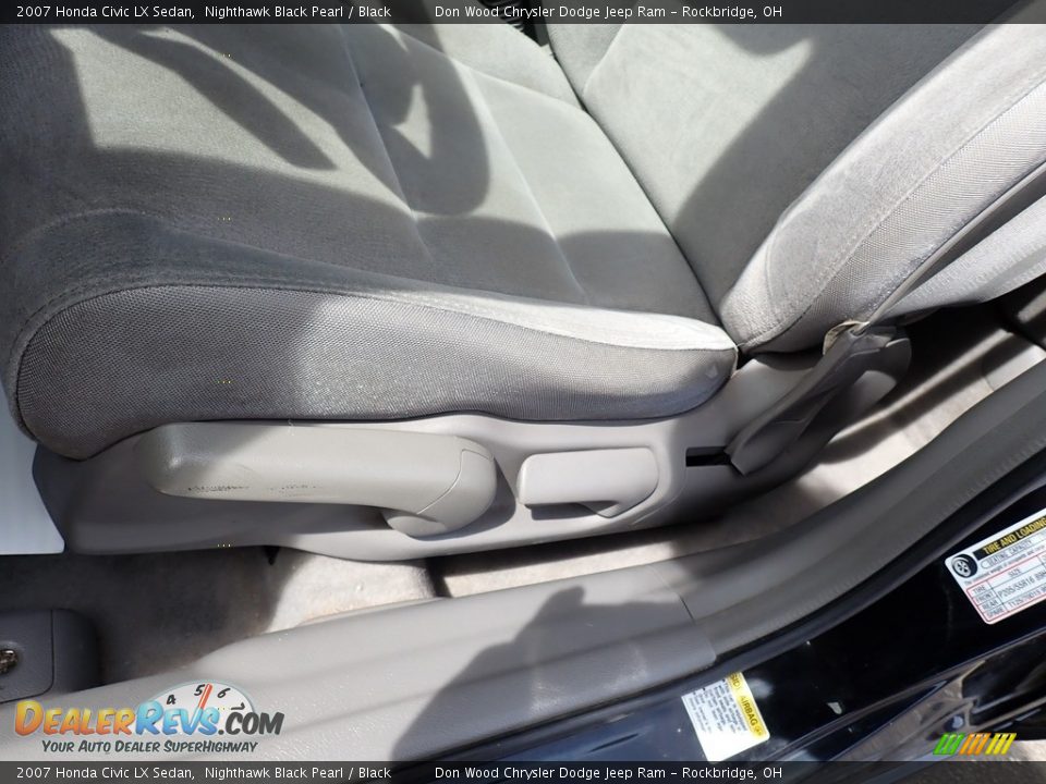 2007 Honda Civic LX Sedan Nighthawk Black Pearl / Black Photo #18
