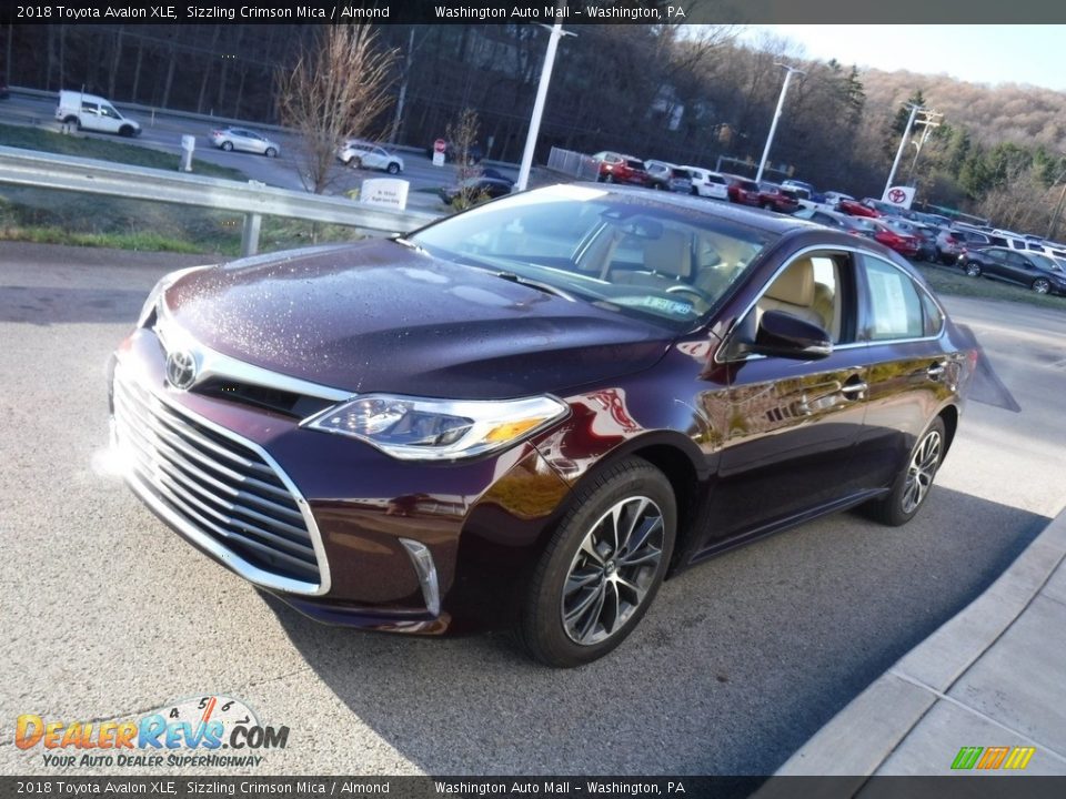 2018 Toyota Avalon XLE Sizzling Crimson Mica / Almond Photo #11