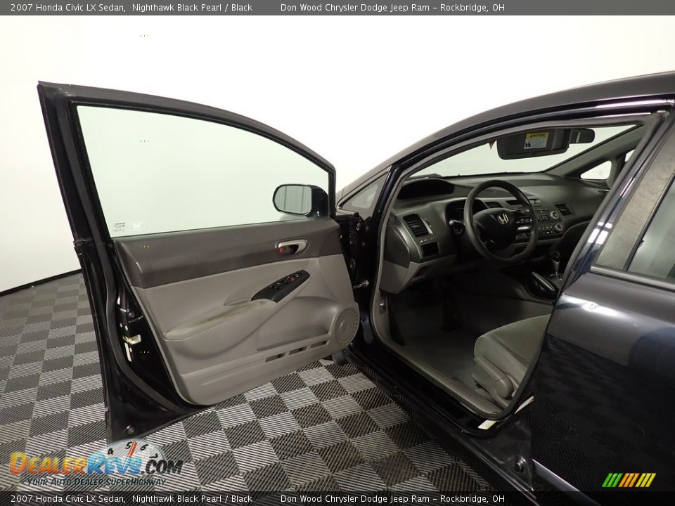 2007 Honda Civic LX Sedan Nighthawk Black Pearl / Black Photo #25