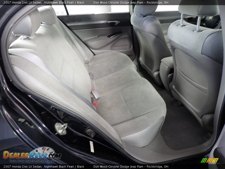 2007 Honda Civic LX Sedan Nighthawk Black Pearl / Black Photo #32