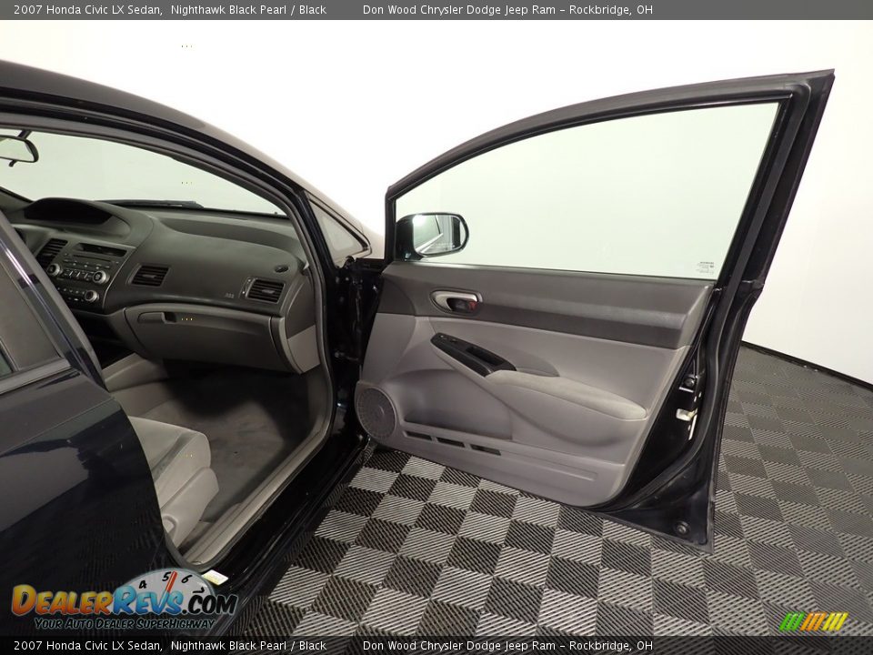 2007 Honda Civic LX Sedan Nighthawk Black Pearl / Black Photo #33