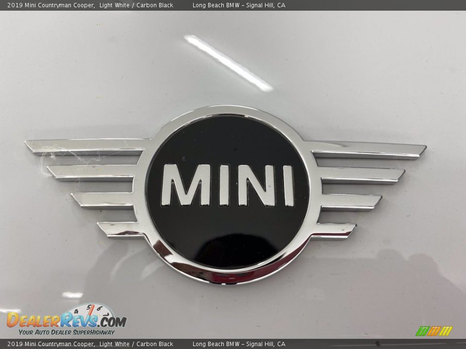 2019 Mini Countryman Cooper Light White / Carbon Black Photo #8