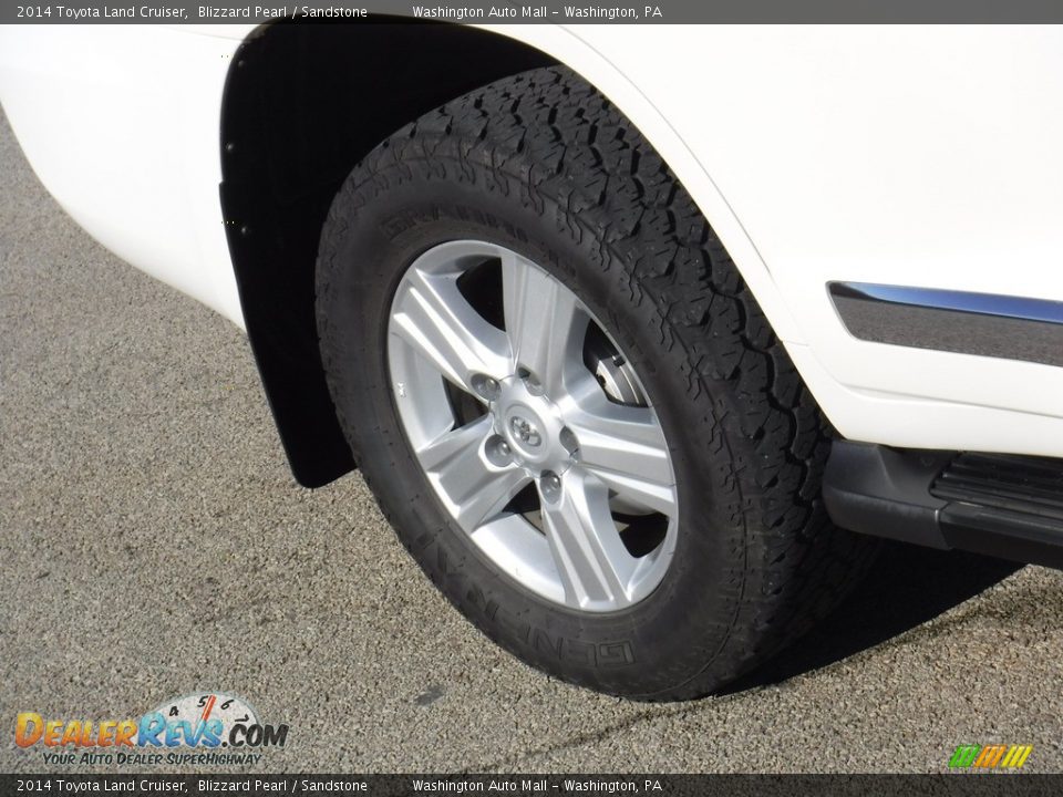 2014 Toyota Land Cruiser Blizzard Pearl / Sandstone Photo #11