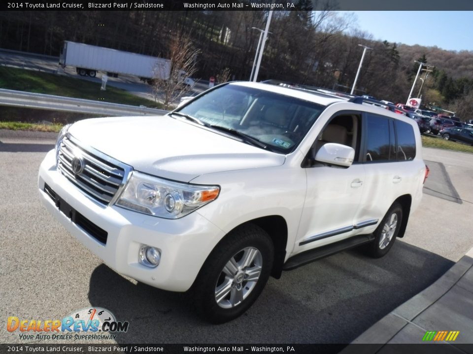 2014 Toyota Land Cruiser Blizzard Pearl / Sandstone Photo #15