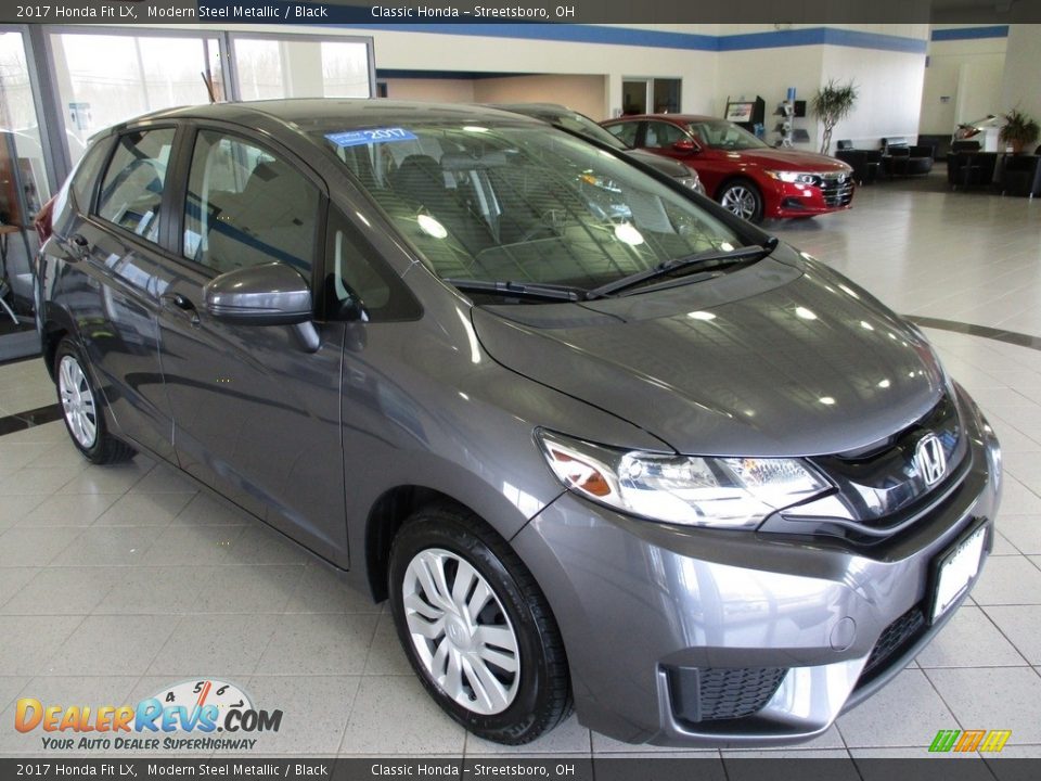 Front 3/4 View of 2017 Honda Fit LX Photo #3