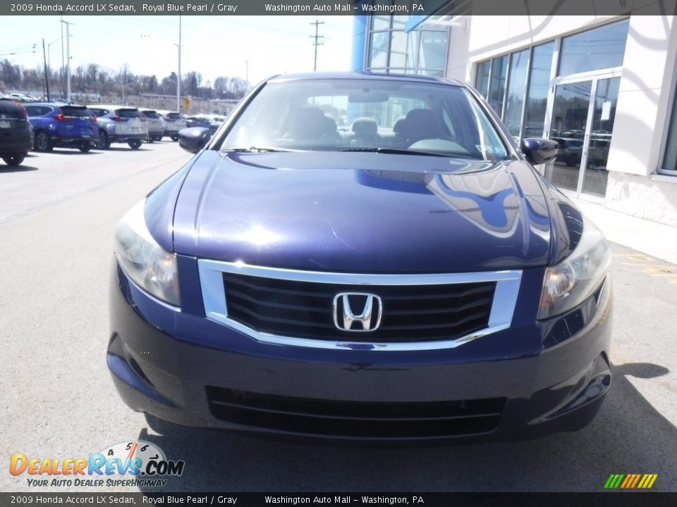 2009 Honda Accord LX Sedan Royal Blue Pearl / Gray Photo #4