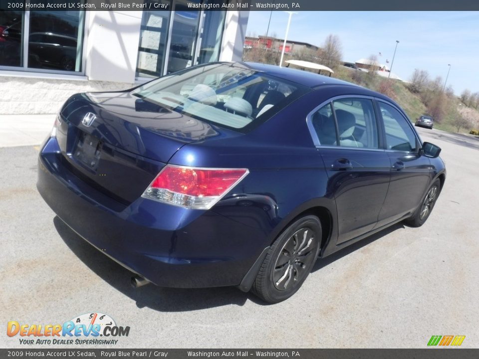 2009 Honda Accord LX Sedan Royal Blue Pearl / Gray Photo #8