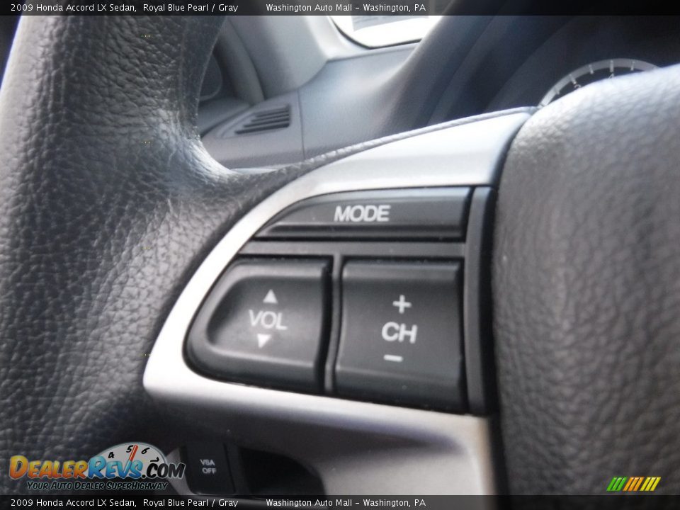 2009 Honda Accord LX Sedan Royal Blue Pearl / Gray Photo #17