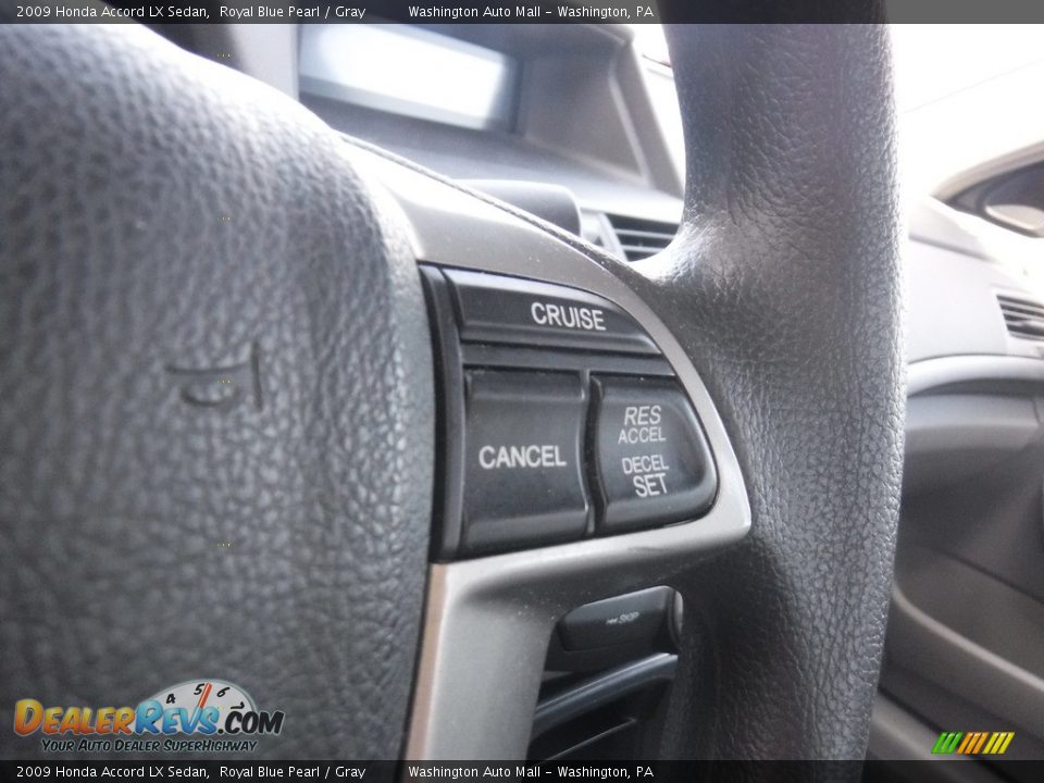 2009 Honda Accord LX Sedan Royal Blue Pearl / Gray Photo #18