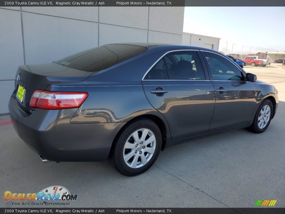 2009 Toyota Camry XLE V6 Magnetic Gray Metallic / Ash Photo #3