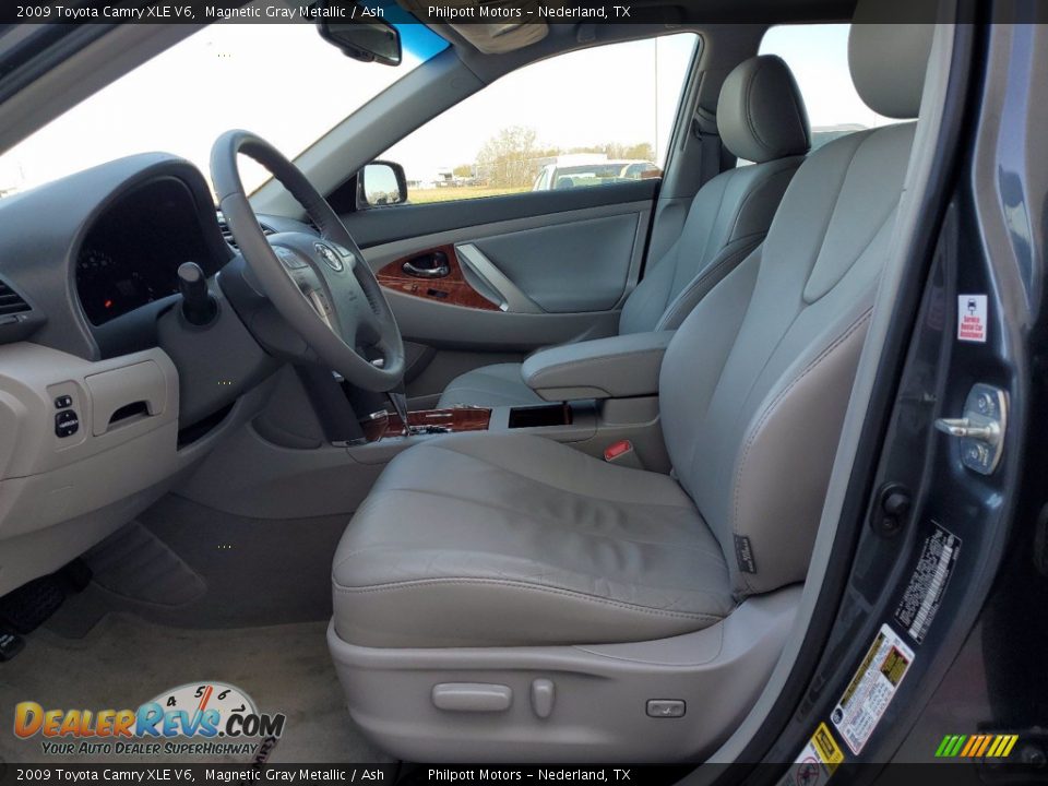 2009 Toyota Camry XLE V6 Magnetic Gray Metallic / Ash Photo #4