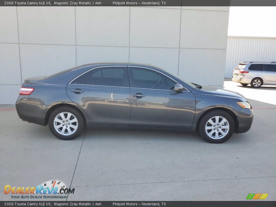 2009 Toyota Camry XLE V6 Magnetic Gray Metallic / Ash Photo #12