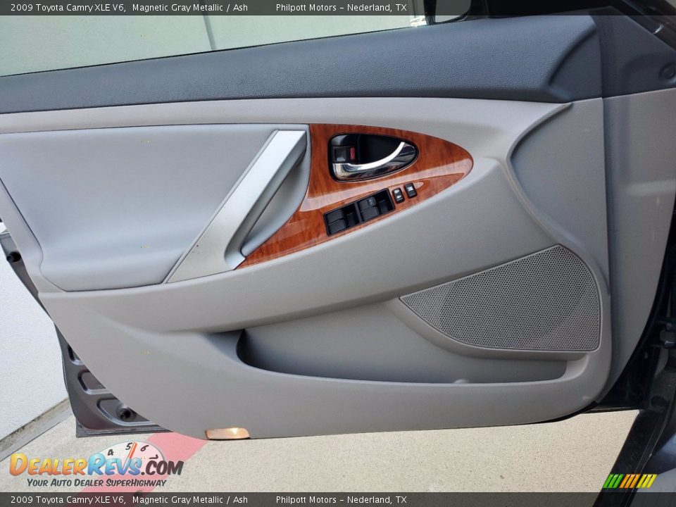 2009 Toyota Camry XLE V6 Magnetic Gray Metallic / Ash Photo #13