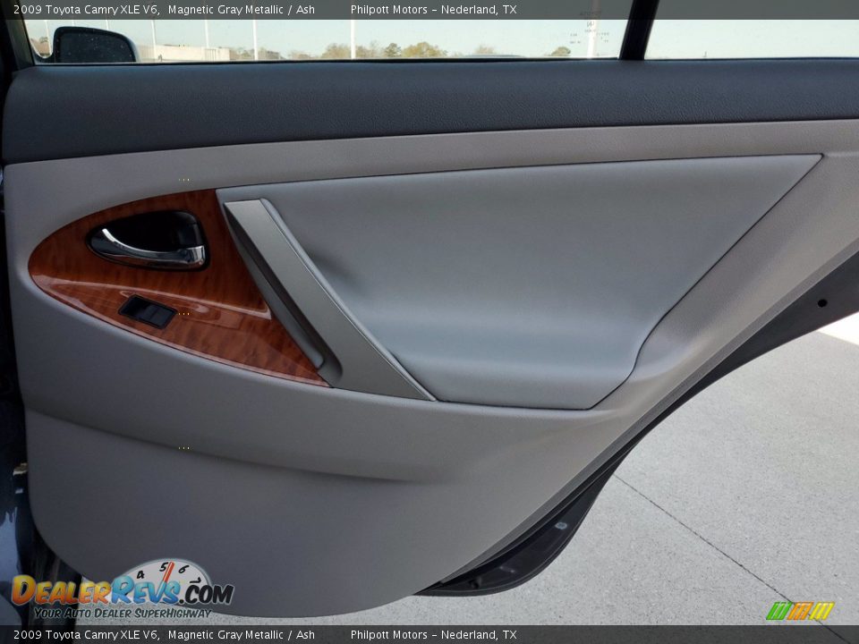 2009 Toyota Camry XLE V6 Magnetic Gray Metallic / Ash Photo #23