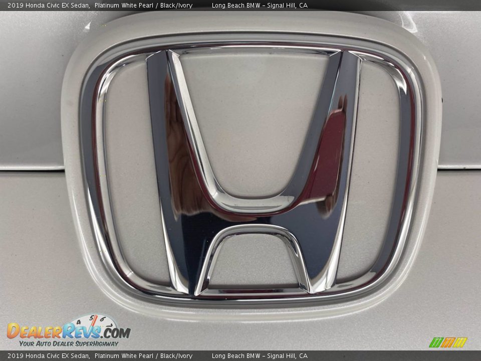 2019 Honda Civic EX Sedan Platinum White Pearl / Black/Ivory Photo #10