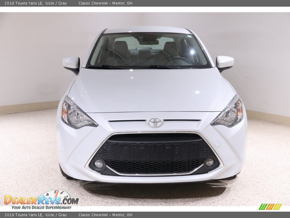 2019 Toyota Yaris LE Icicle / Gray Photo #2