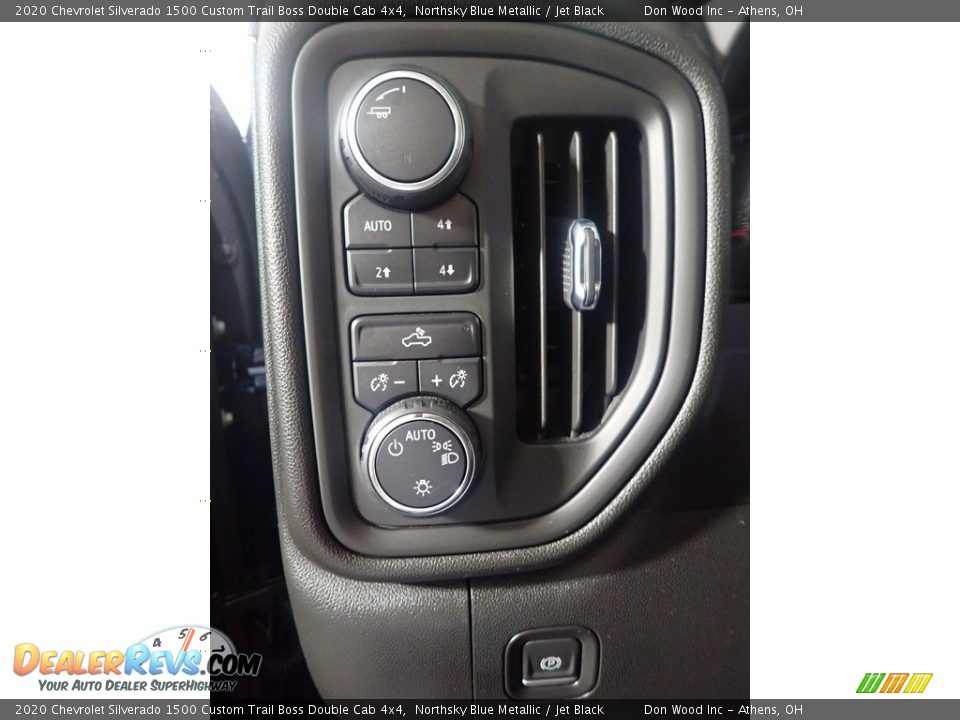 2020 Chevrolet Silverado 1500 Custom Trail Boss Double Cab 4x4 Northsky Blue Metallic / Jet Black Photo #29