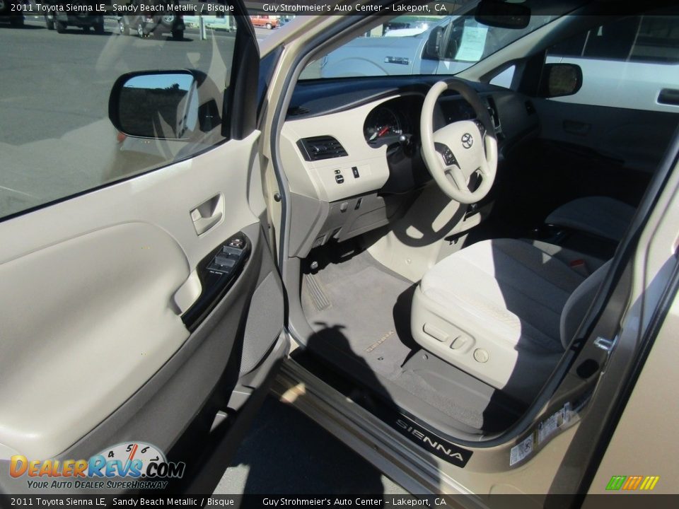 2011 Toyota Sienna LE Sandy Beach Metallic / Bisque Photo #5