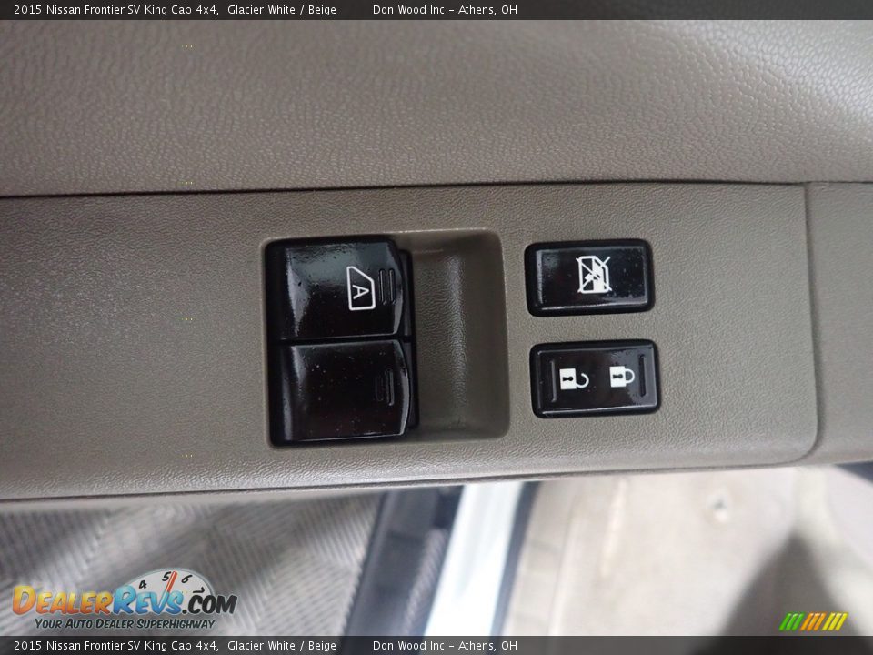 2015 Nissan Frontier SV King Cab 4x4 Glacier White / Beige Photo #19
