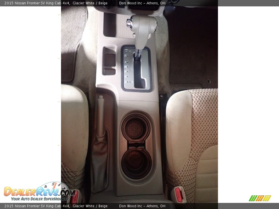 2015 Nissan Frontier SV King Cab 4x4 Glacier White / Beige Photo #31